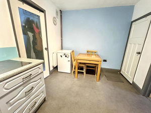 Dining area- click for photo gallery